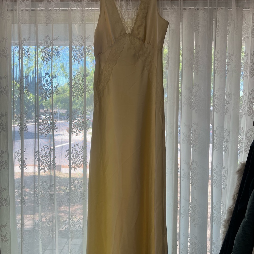 Elegant Yellow Lace Trim Dress